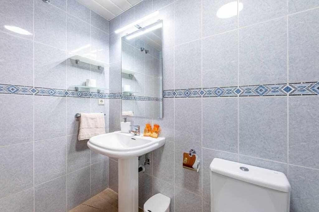 797 Holiday Rentals- Hermoso Apartamento Para 4 En Benalmádena Extérieur photo